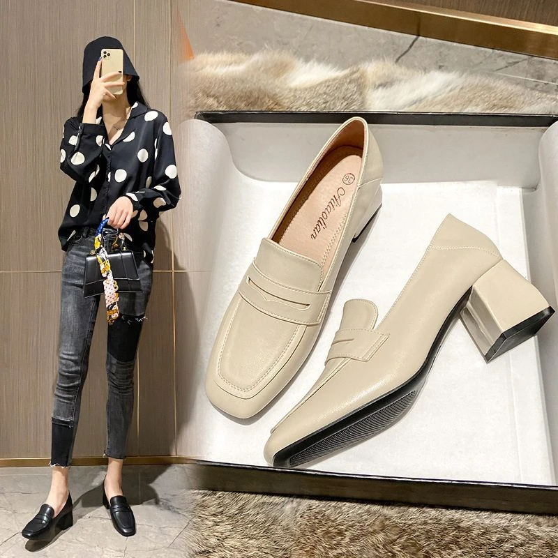 潮牌软皮奶奶鞋女粗跟方头新款秋季休闲中跟女单鞋职业工作高跟