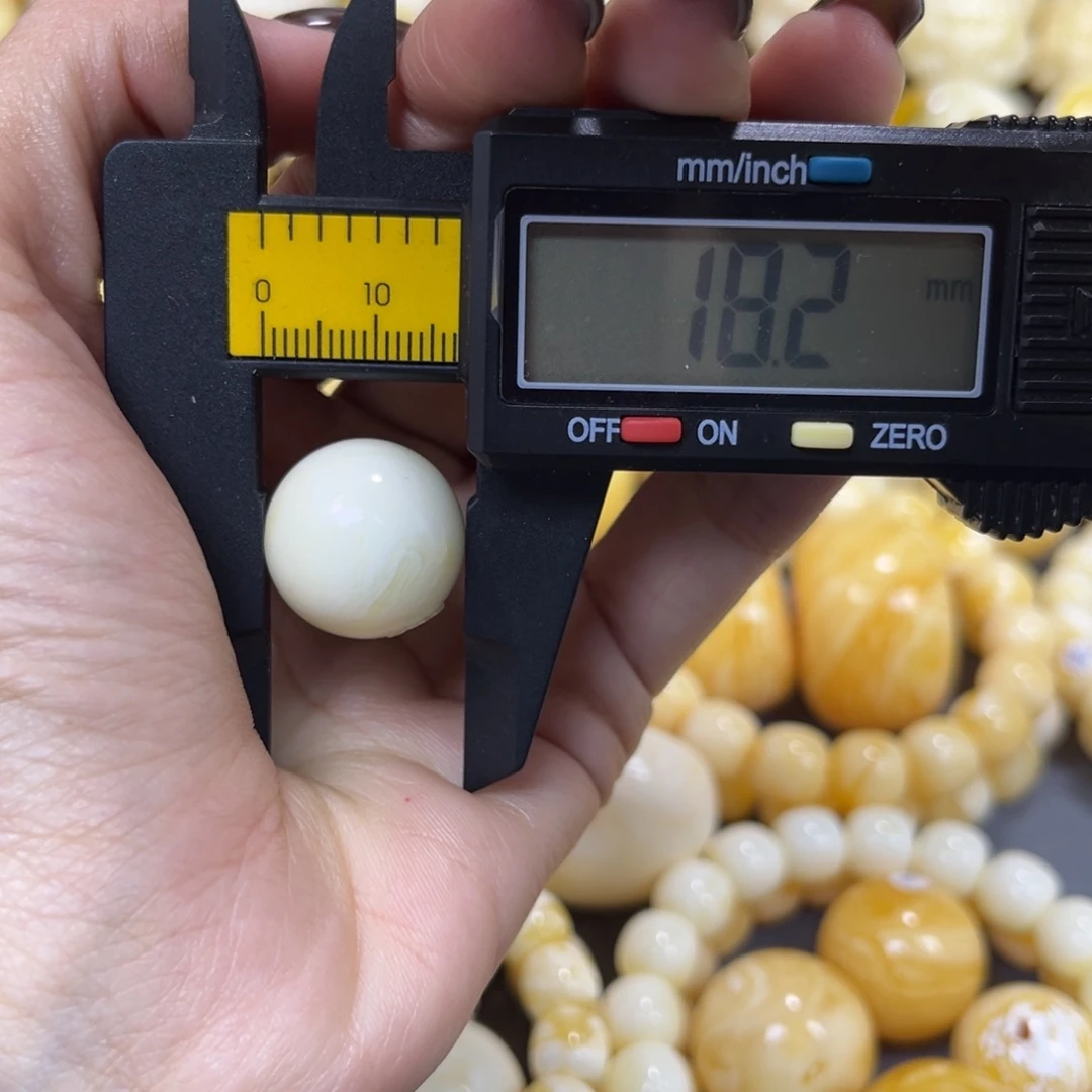 琥珀未镶嵌手串……