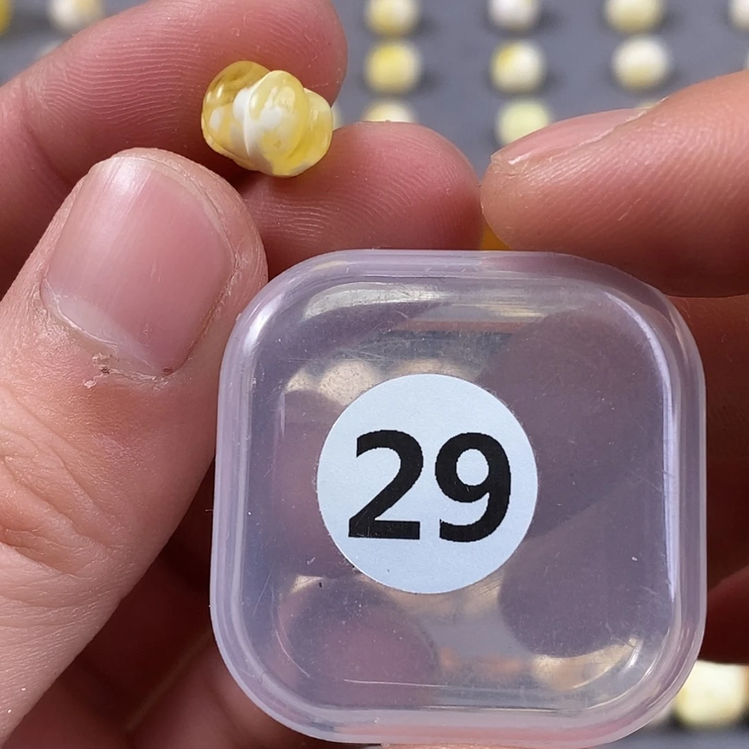 琥珀裸石未镶嵌微瑕