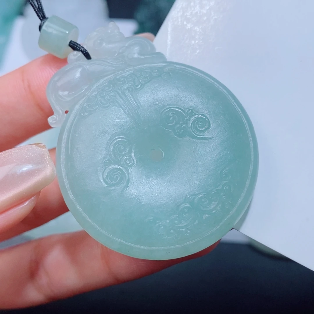 未镶嵌吊坠定制翡翠