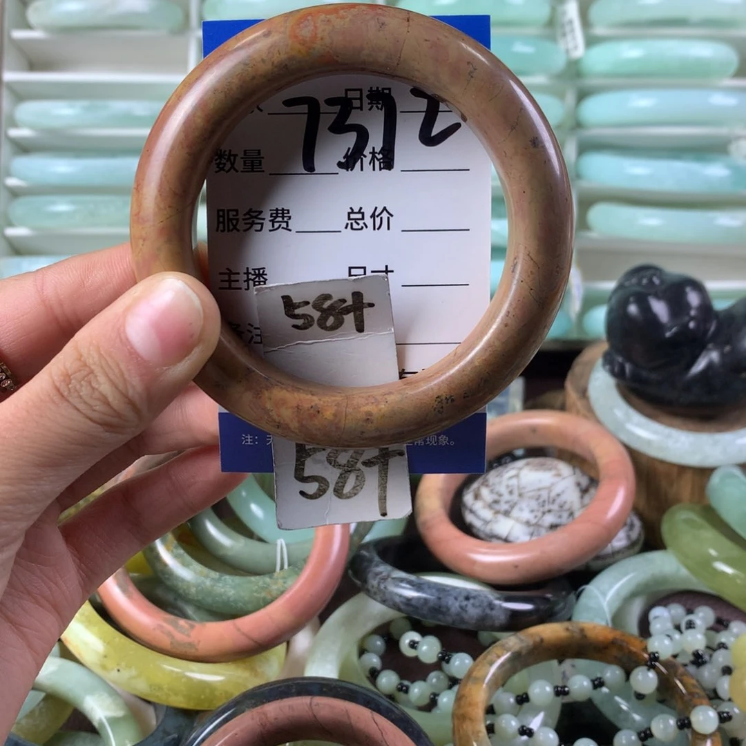 蛇纹石玉手镯未镶嵌7372