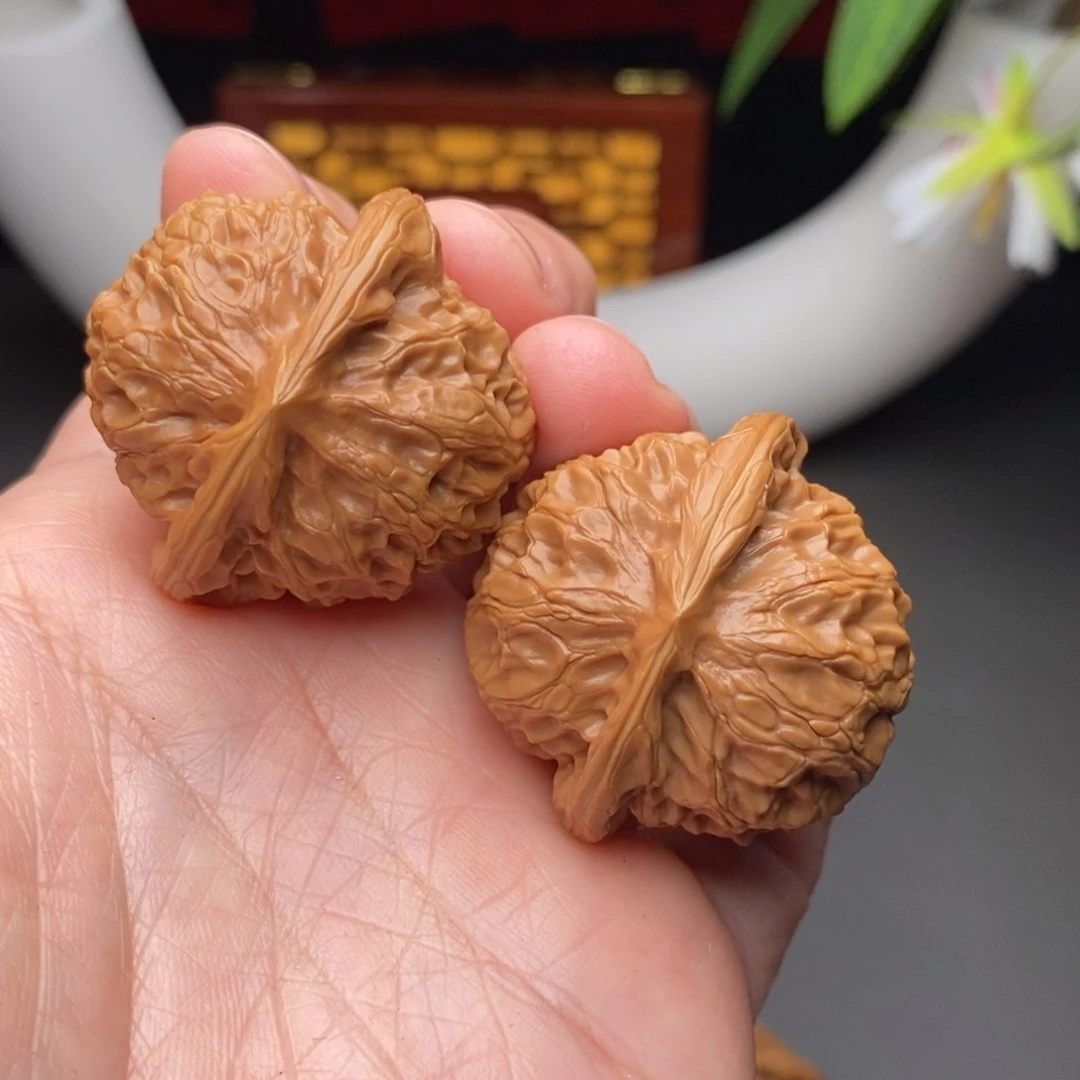 文玩核桃把件宫灯37.5