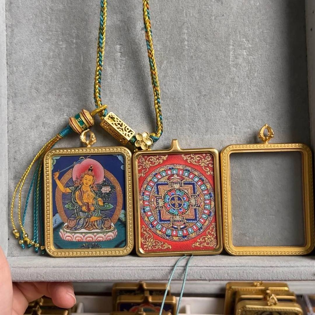 吊坠偏**由双面文殊➕坦诚