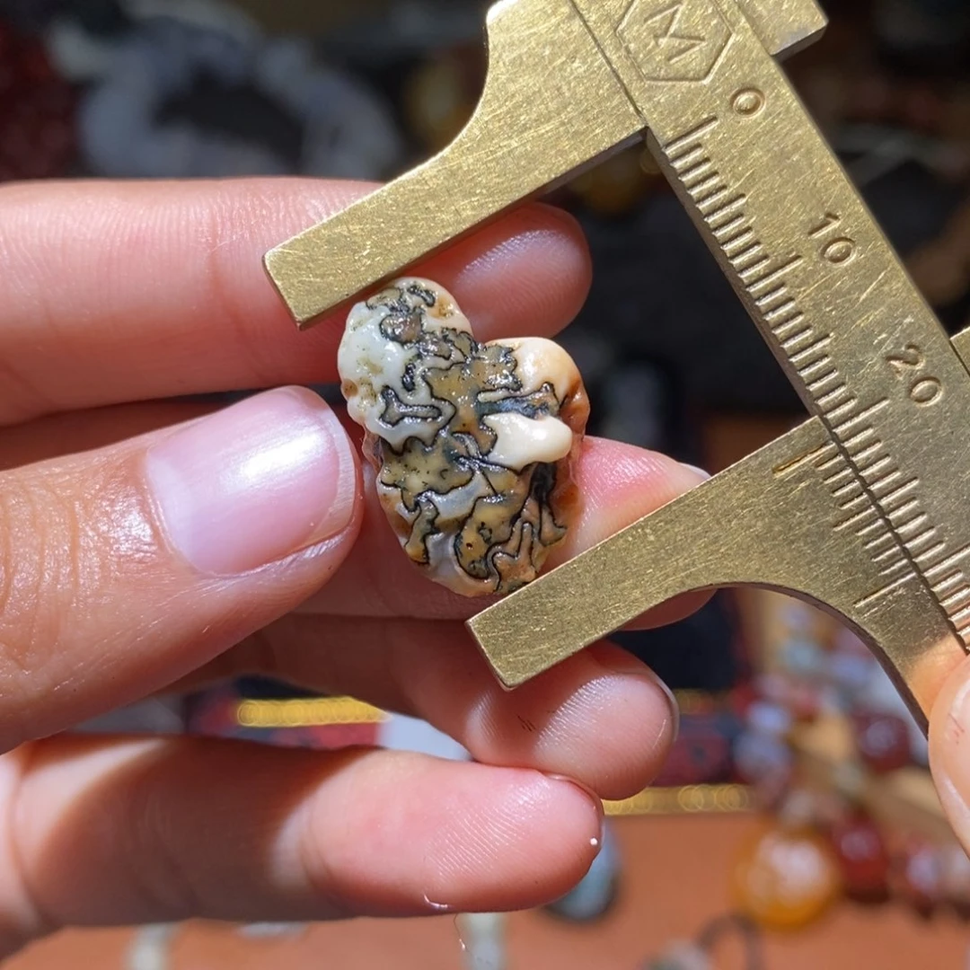 玛瑙/玉髓未镶嵌珠宝半成品