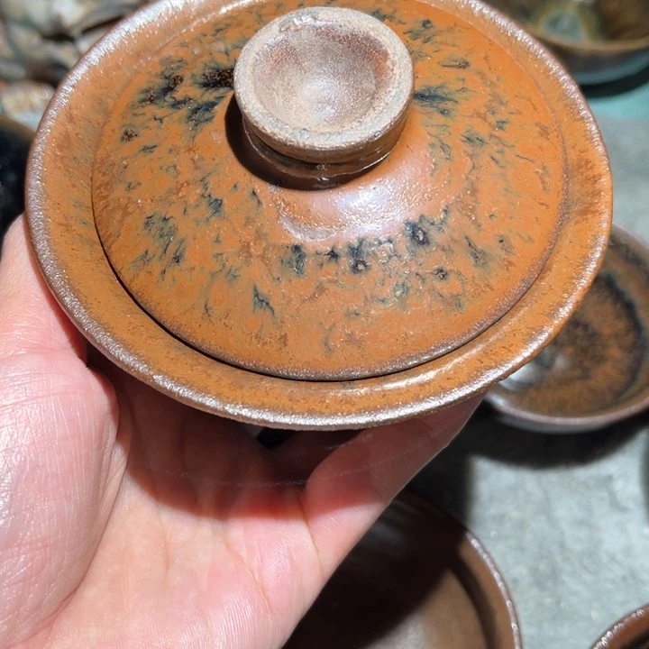 峰**淡纯泥巴釉落灰盖碗