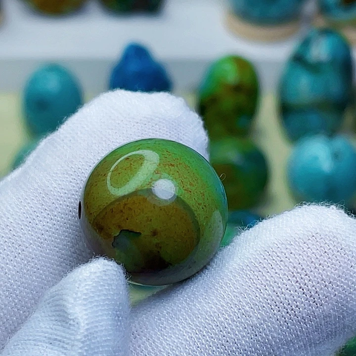 绿松石未镶嵌圆珠18.3