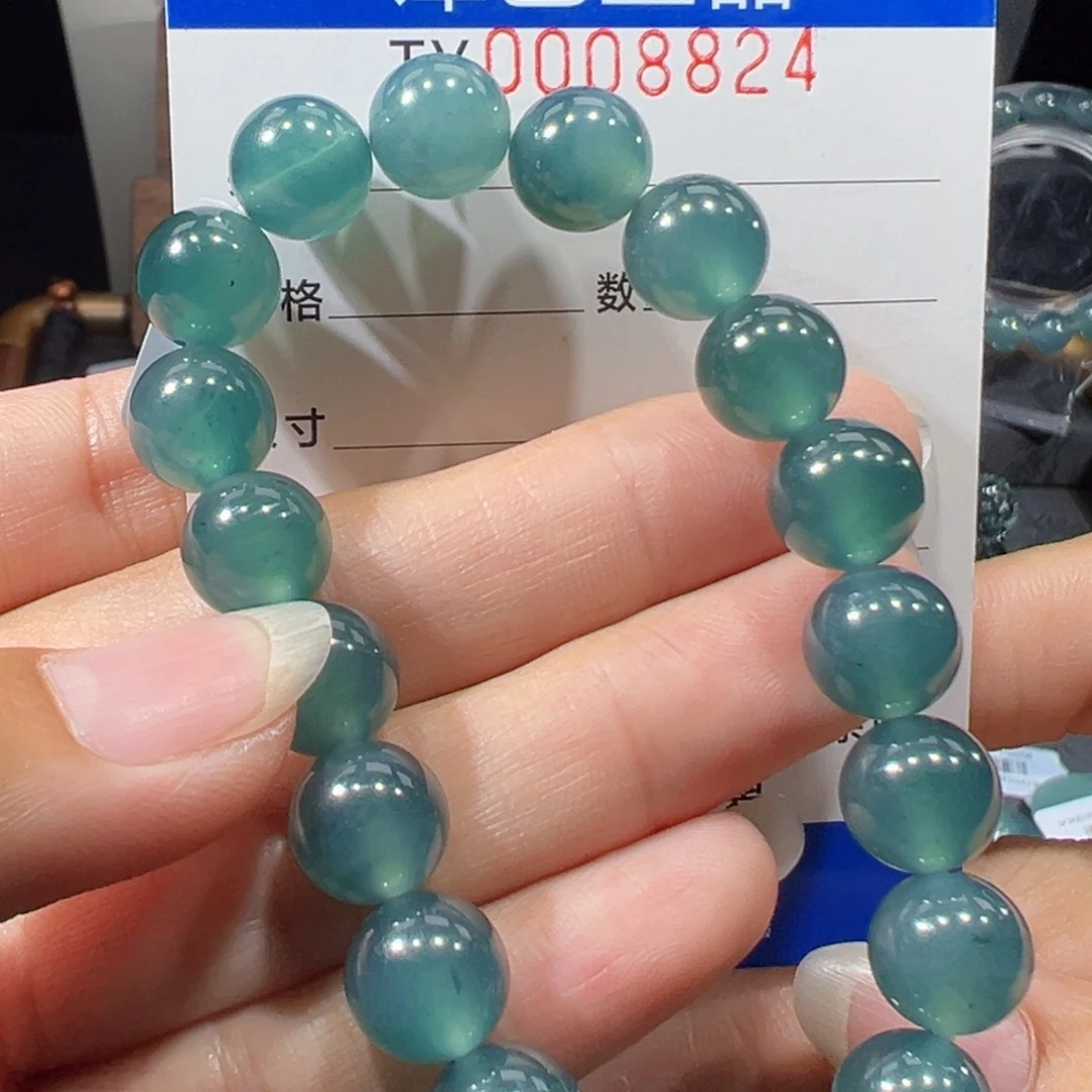 翡翠未镶嵌颈饰8824
