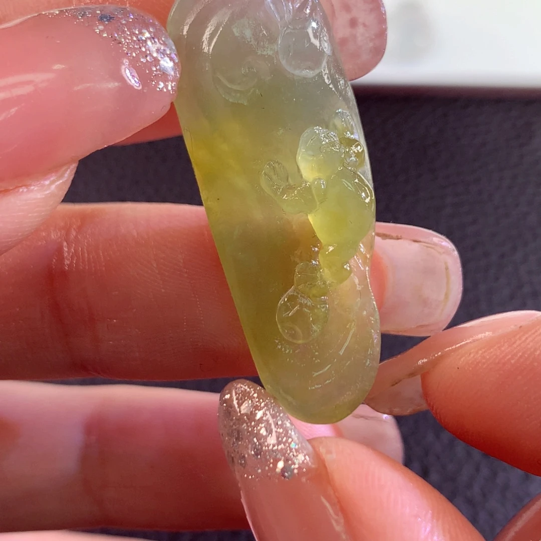 定制翡翠未镶嵌翡翠