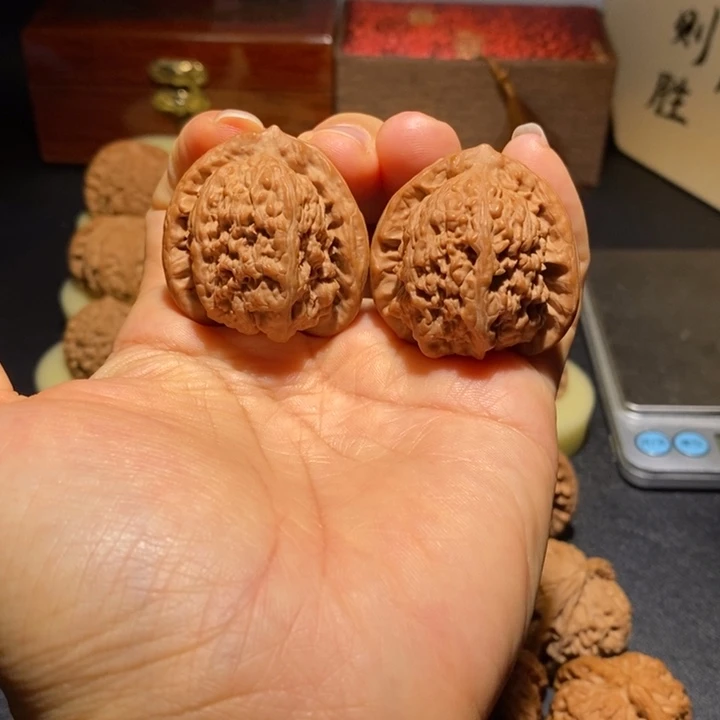 文玩核桃吊坠蚂蚁沟37
