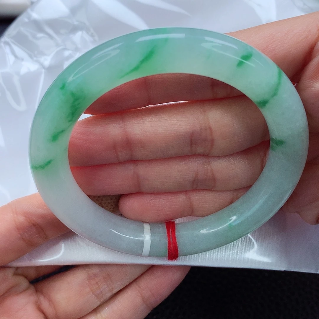 未镶嵌手镯翡翠55.8 金丝绿 有棉纹