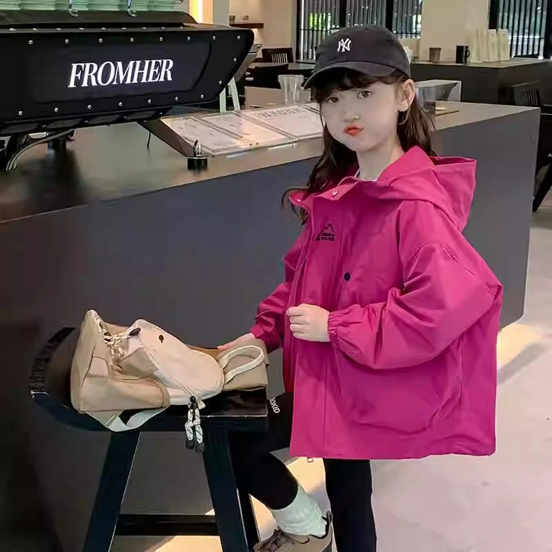 （原版现货）女童冲锋衣外套秋装新款春秋款小女孩运动连帽上衣潮