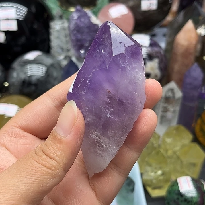 水晶珠宝半成品未镶嵌134克紫水晶原石