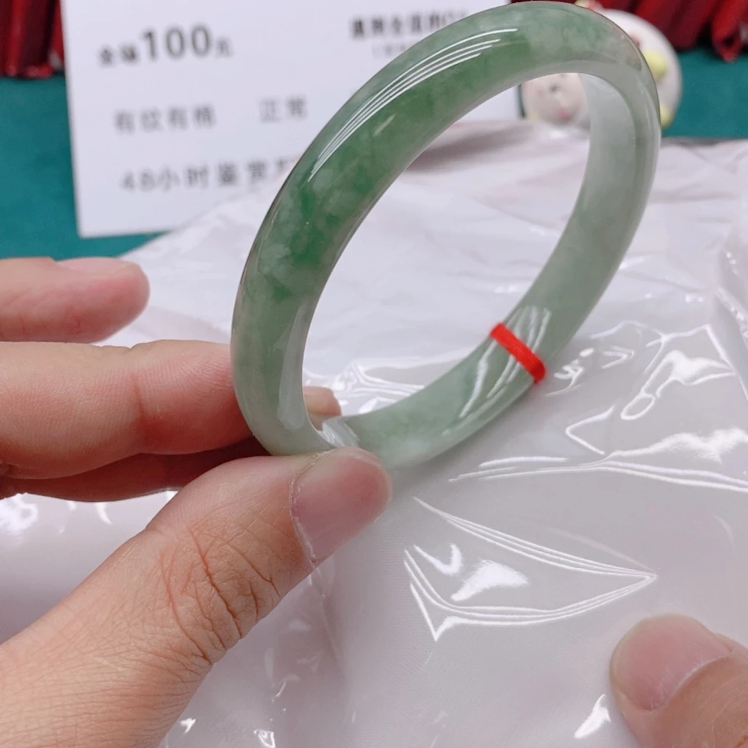 翡翠手镯未镶嵌勤*A0111111111111