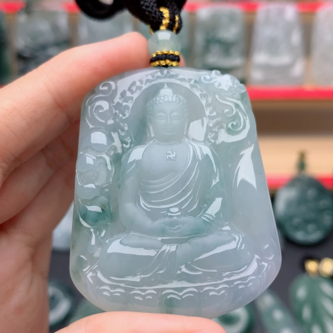 翡翠未镶嵌颈饰大日