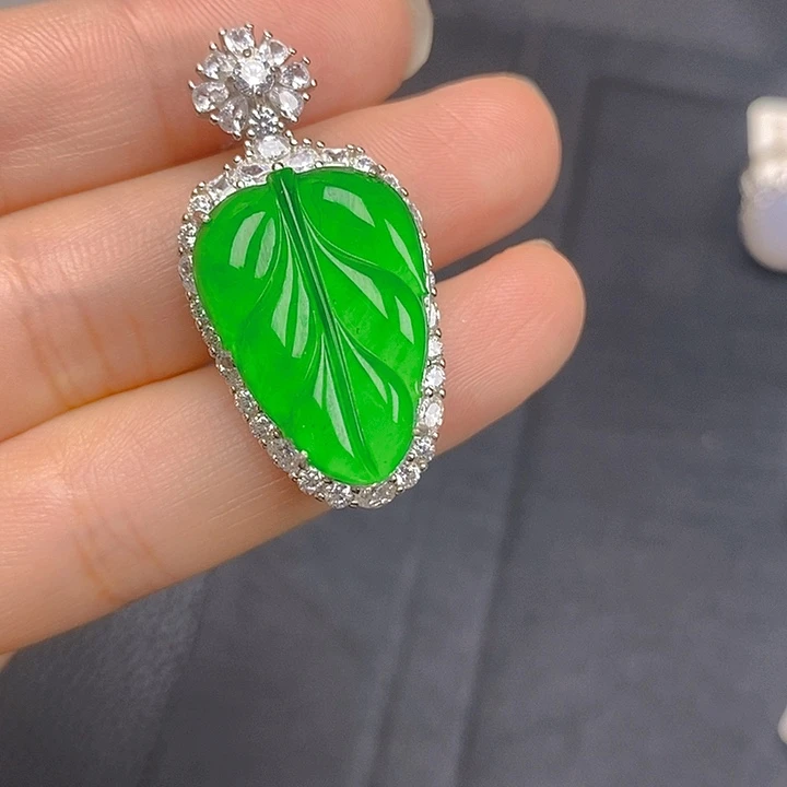 翡翠银S925镶嵌颈饰