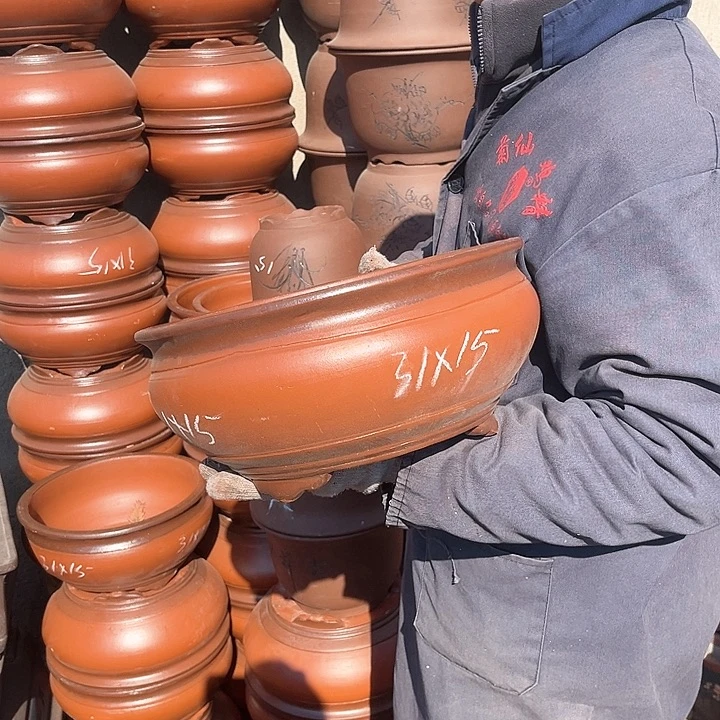 紫砂紫砂花盆和花盆之间