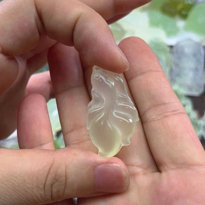 岫玉未镶嵌吊坠(不含链)