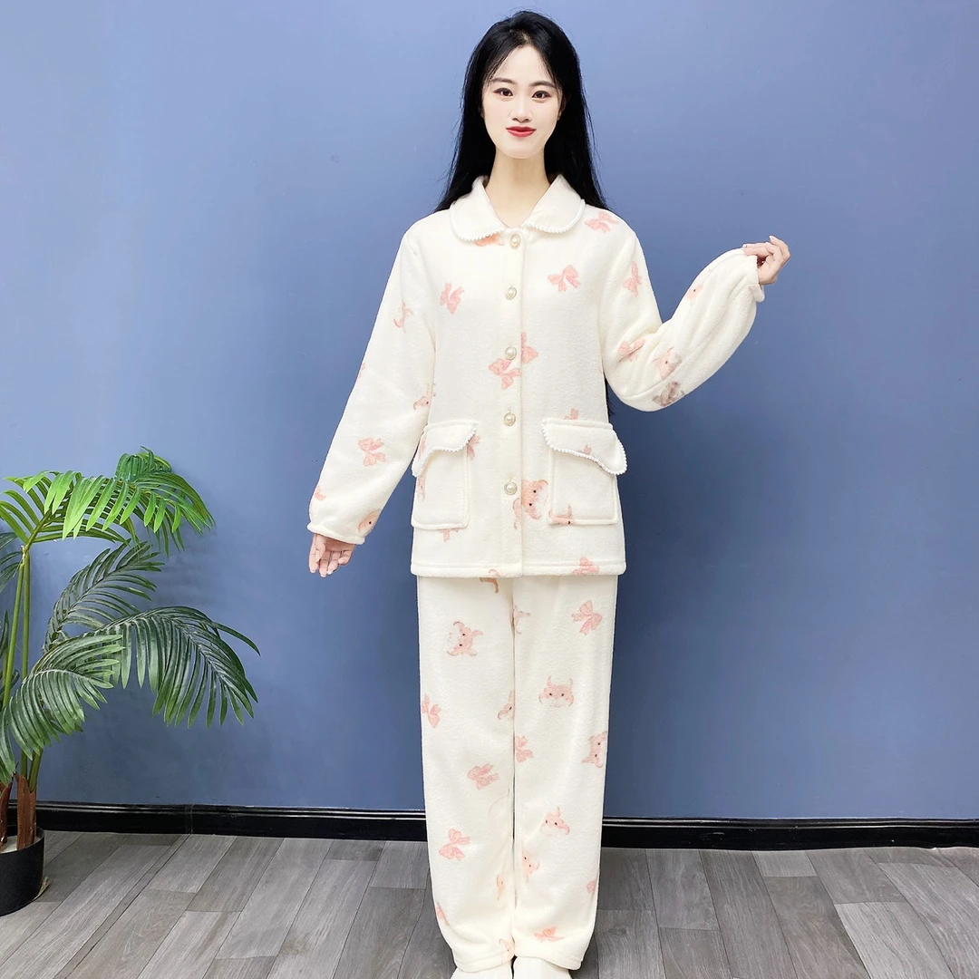 睡衣女款秋冬季珊瑚绒加厚加绒保暖大码法兰绒可爱卡通家居服Y188