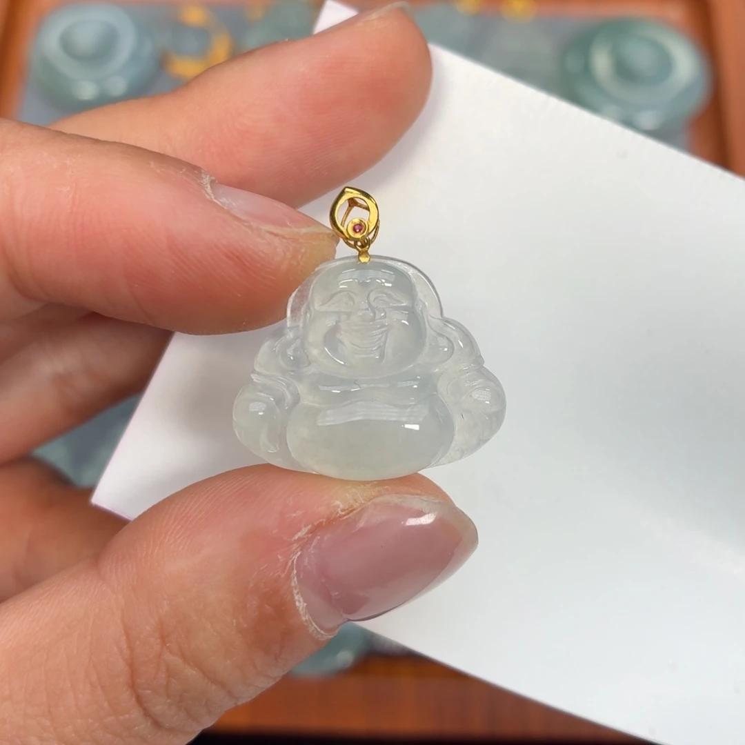 翡翠18K金镶嵌颈饰佛公