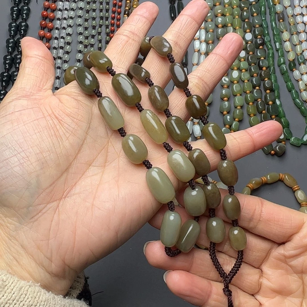 和田玉颈饰未镶嵌