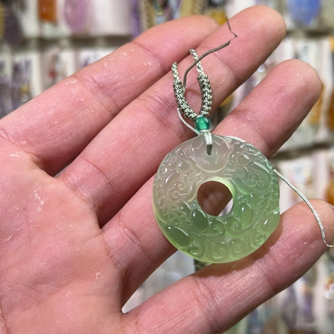 玛瑙/玉髓未镶嵌吊坠(赠链)