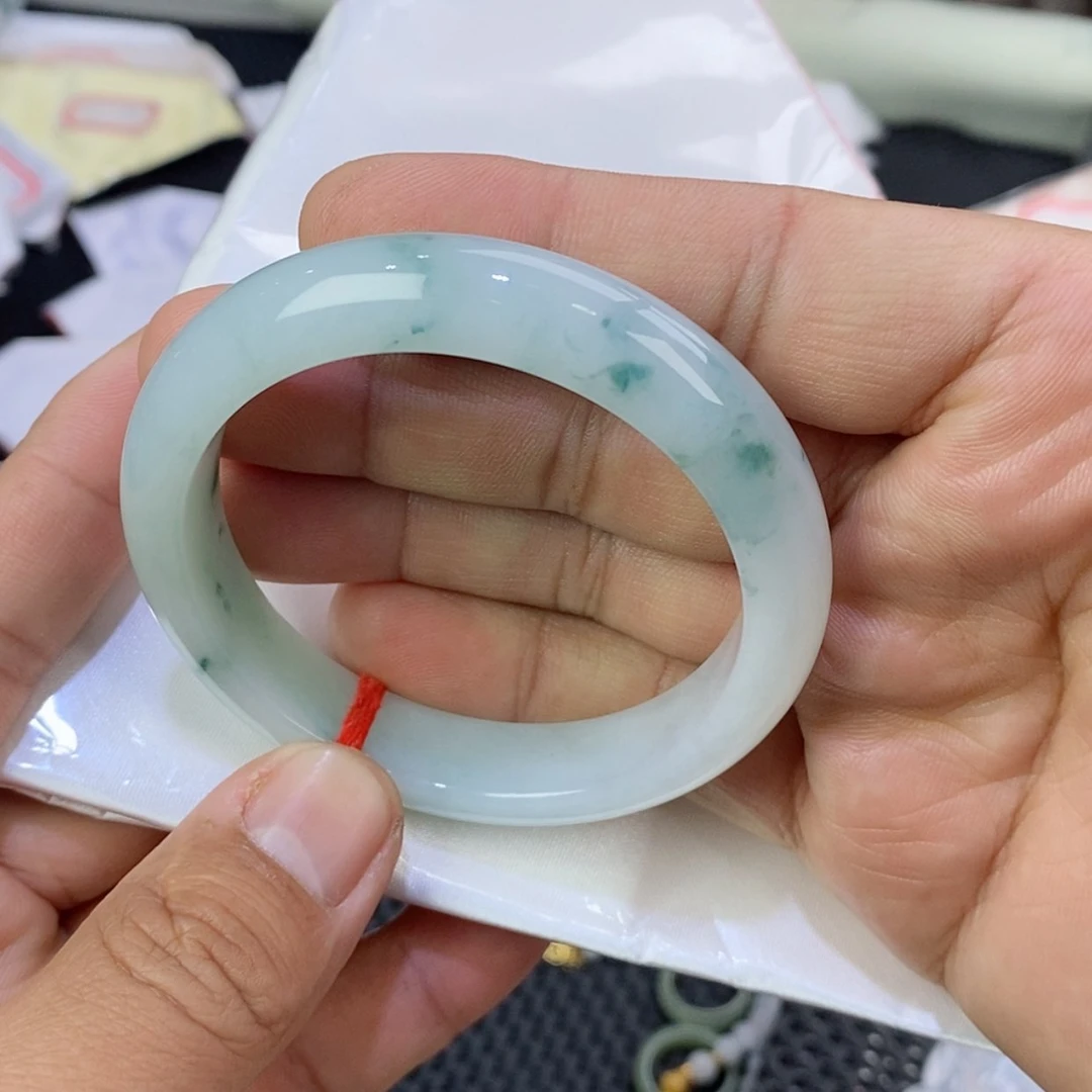 【闪购商品】翡翠手镯未镶嵌L****r翡翠手镯