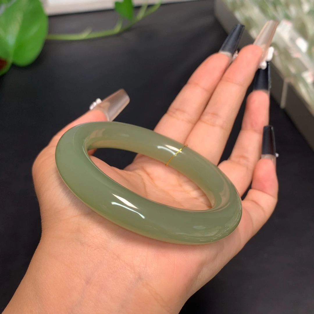 和田玉手镯未镶嵌B***琪53