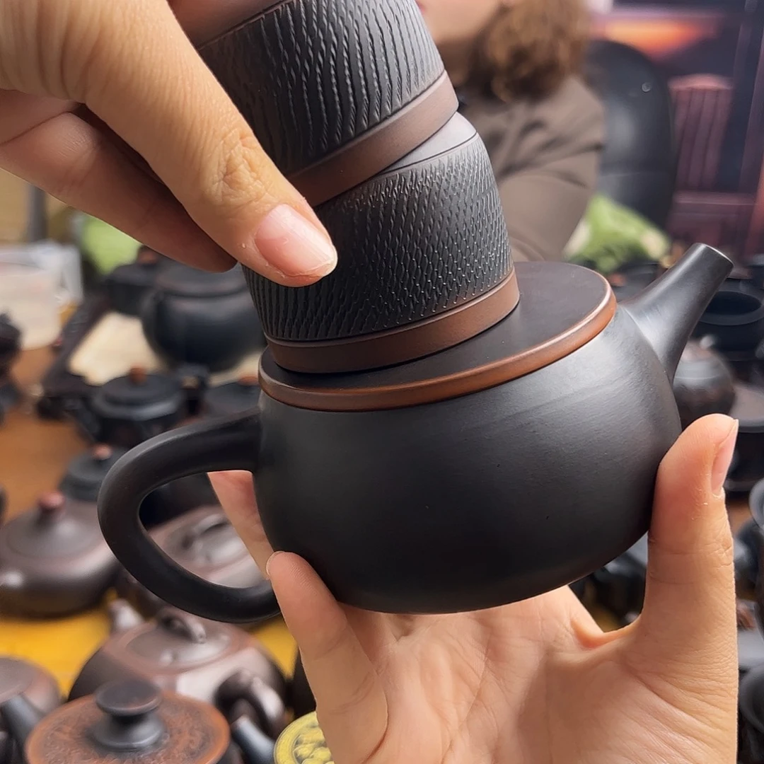 茶壶紫砂300毫升的红颜当头飞机哈瓦送两个主人悲