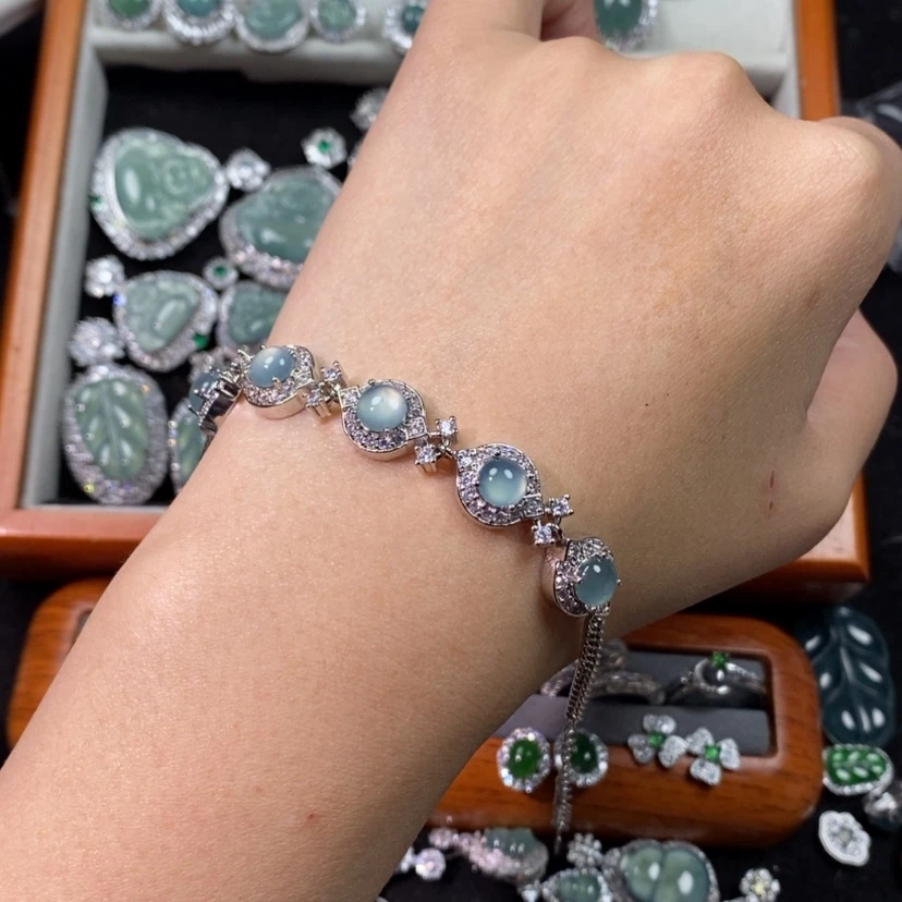 【闪购商品】翡翠颈饰未镶嵌天然