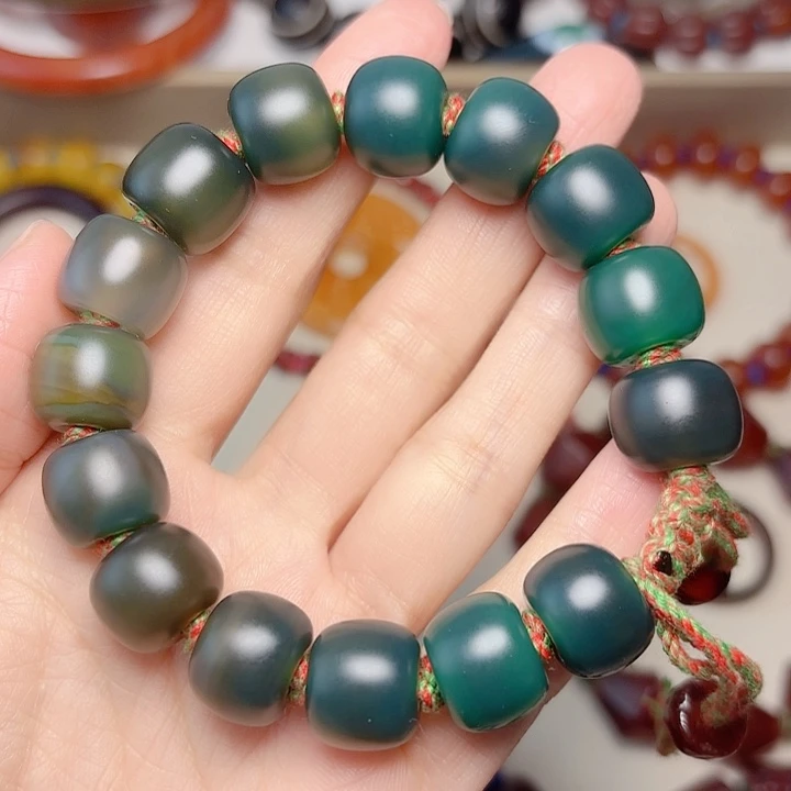 玛瑙/玉髓颈饰未镶嵌定*坤