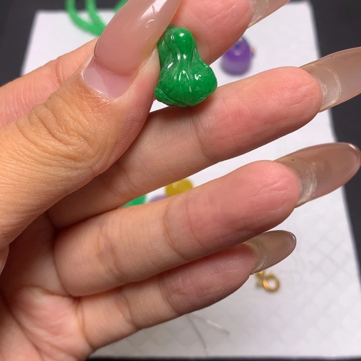 翡翠未镶嵌颈饰无镶嵌16