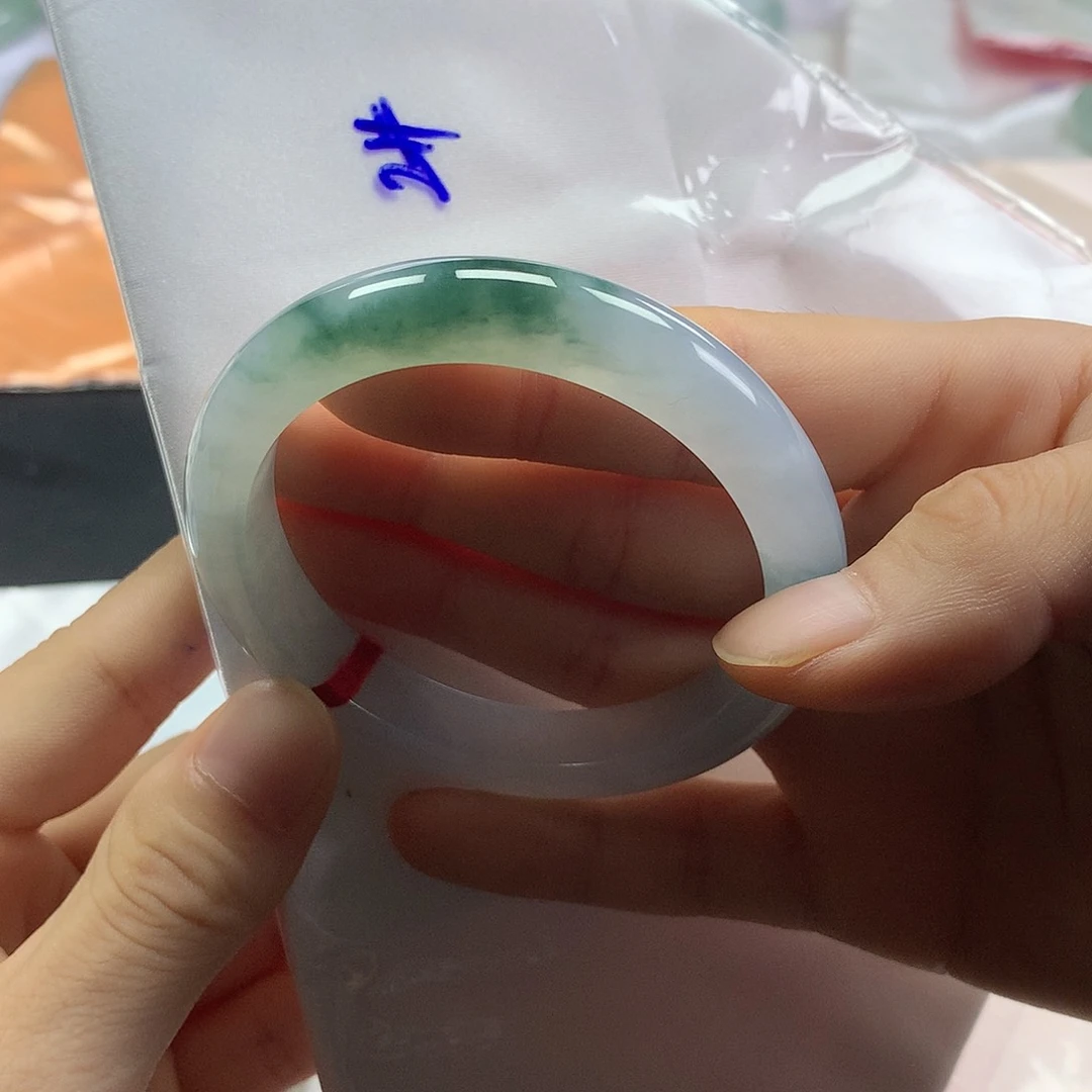 未镶嵌手镯翡翠翡翠