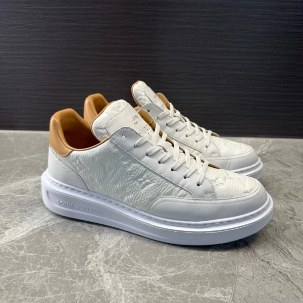 99新 LouisVuitton/路易威登 比弗利白色压花松糕鞋 41-44码