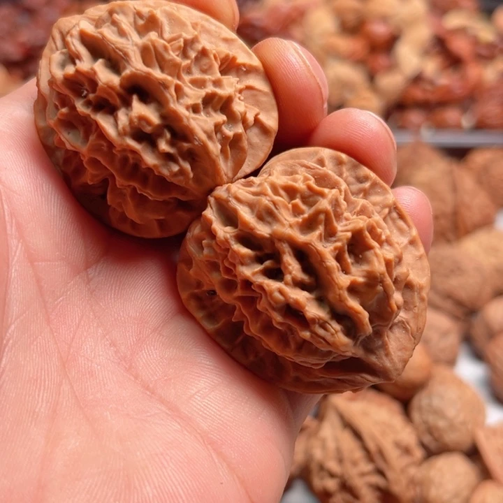 A***定文玩核桃把件野生秦岭官帽