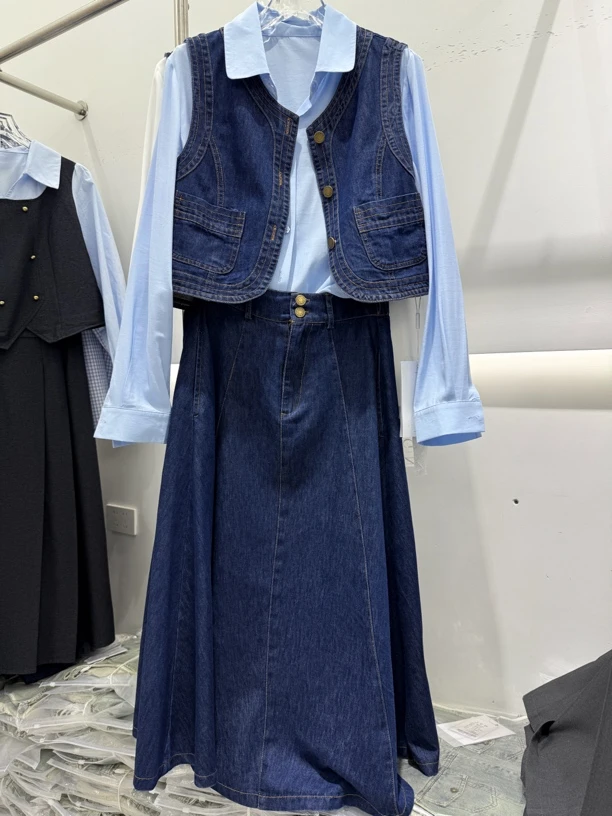 早春女装茶系穿搭小香风牛仔连衣裙马甲衬衫半身裙套装