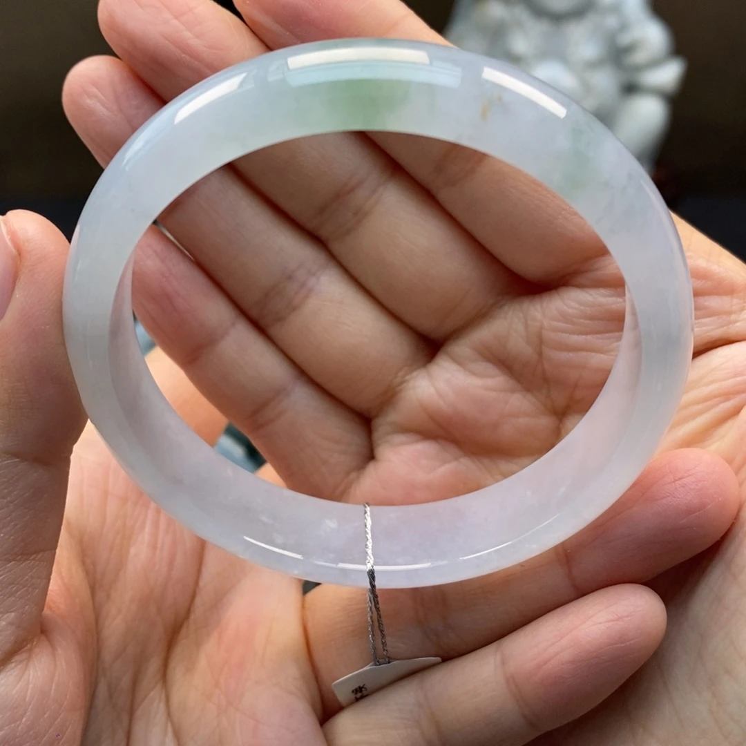 翡翠手镯未镶嵌天然