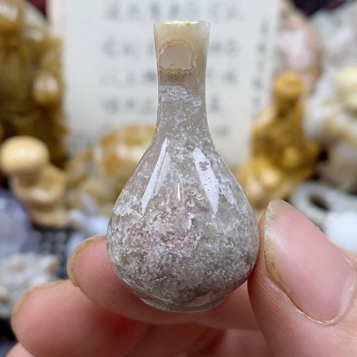 颈饰未镶嵌硅化珊瑚（珊瑚玉）