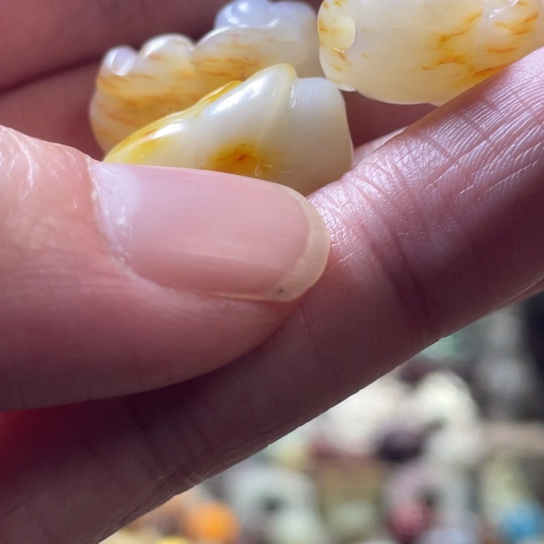 和田玉无未镶嵌虎*