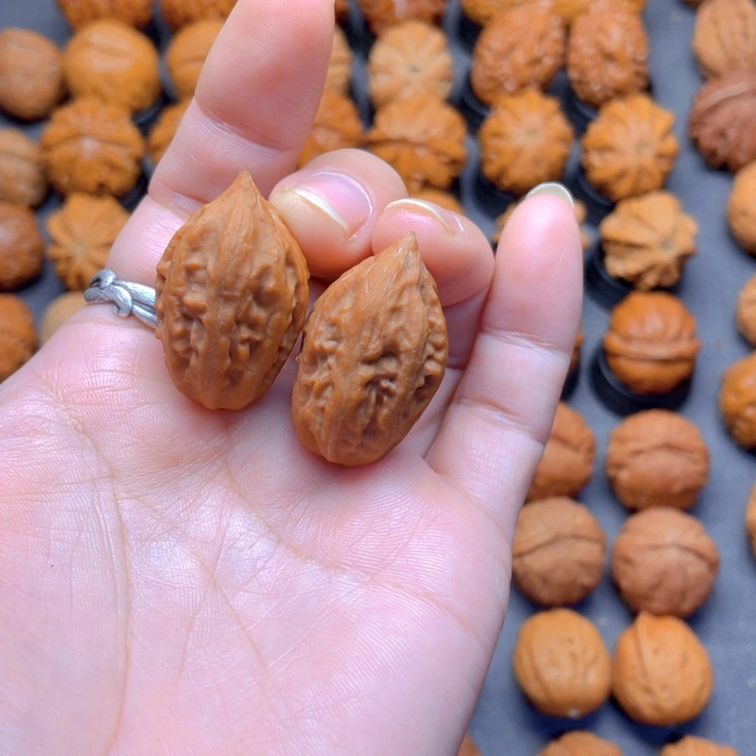 核桃文玩把件贵妃枣