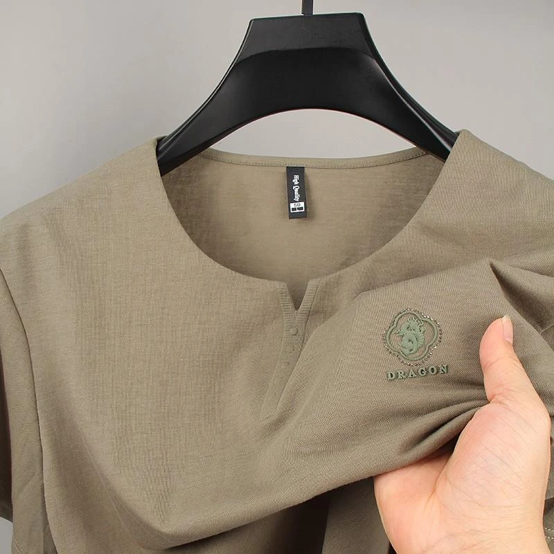 质量好舒适冰丝短袖t恤男夏季薄款V领休闲半袖男士百搭透气上衣