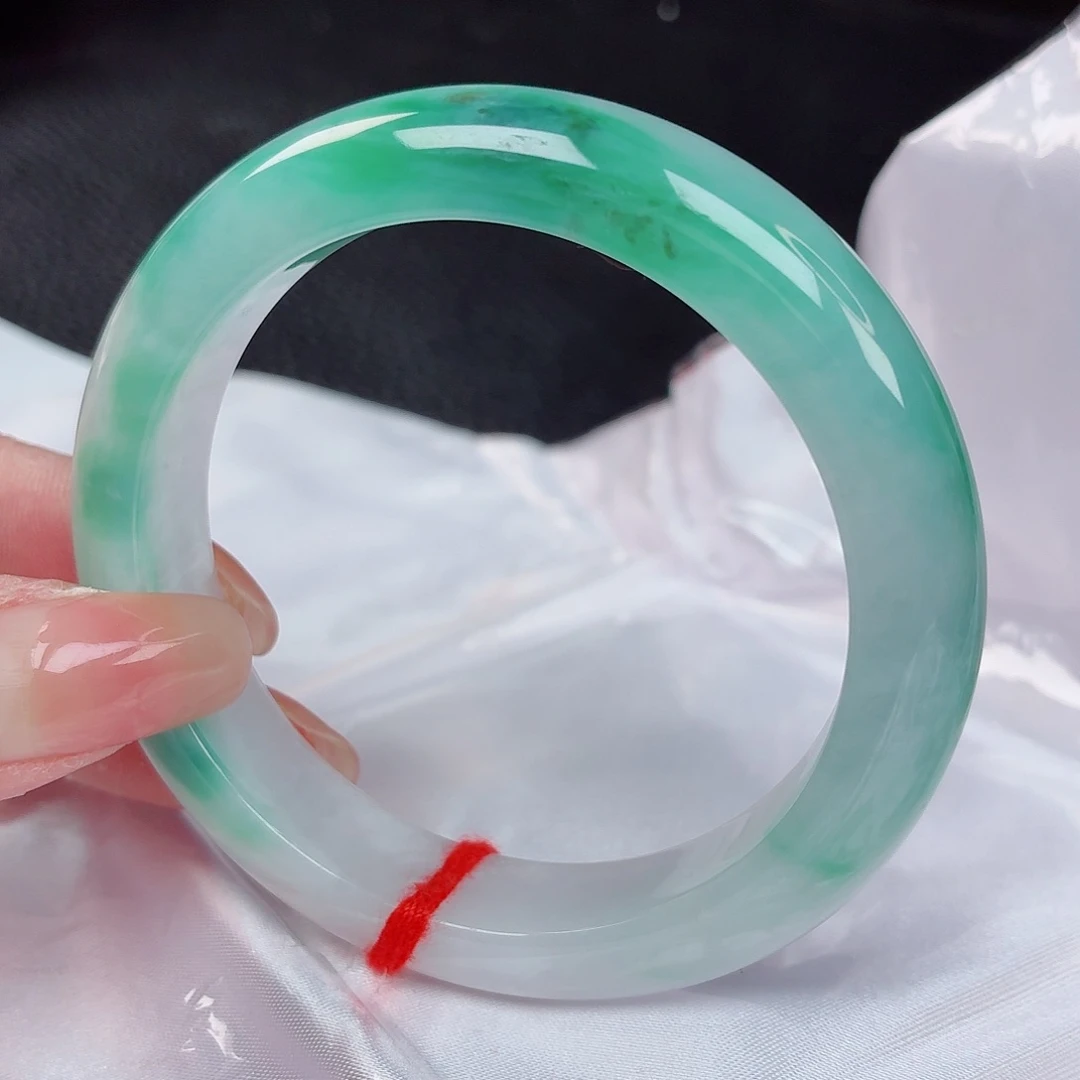 翡翠手镯未镶嵌54