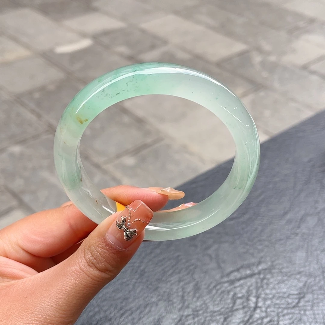 石英质玉手镯未镶嵌20