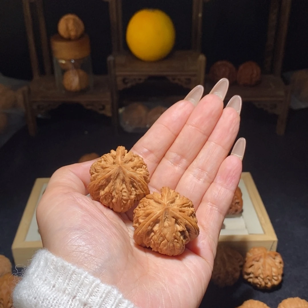 嘎***脆文玩核桃吊坠御龙奔36