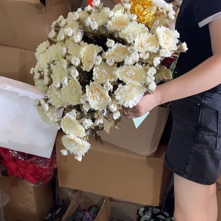 陶瓷花瓶部分（微瑕）