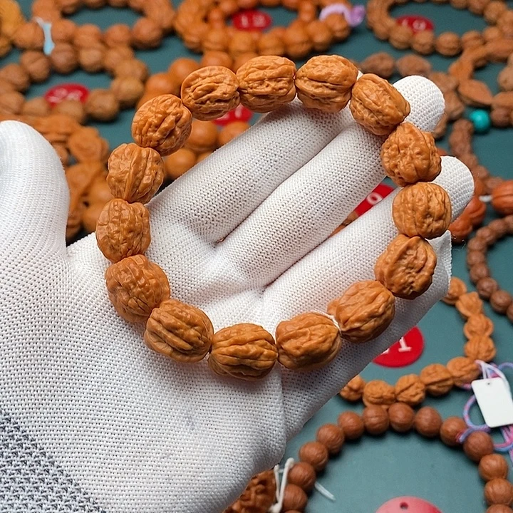 小***哥手串文玩核桃核桃