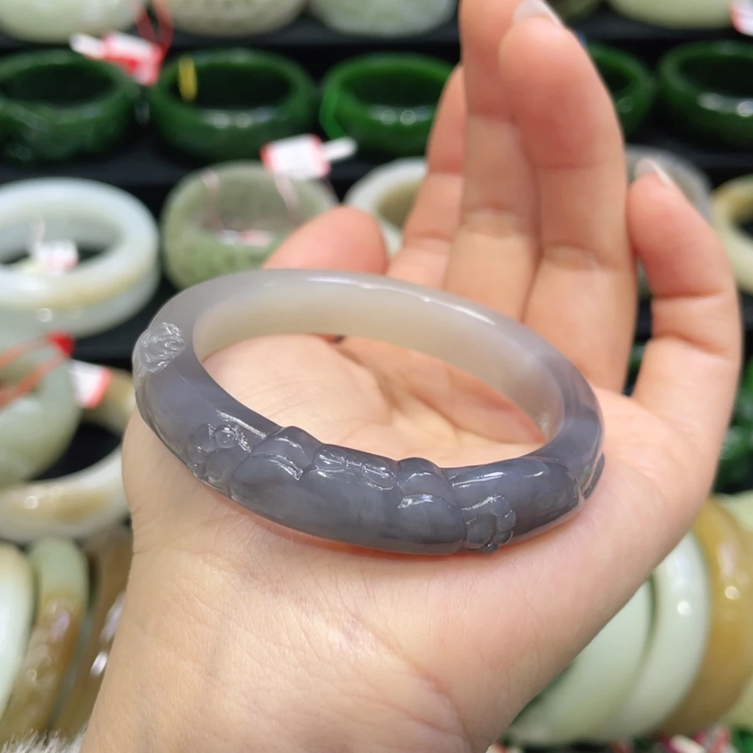 未镶嵌手镯和田玉44