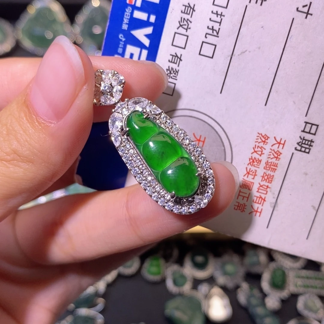 翡翠未镶嵌颈饰天然