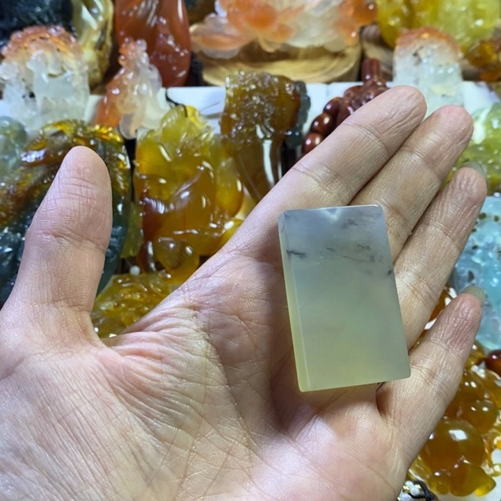 未镶嵌蛇纹石玉颈饰
