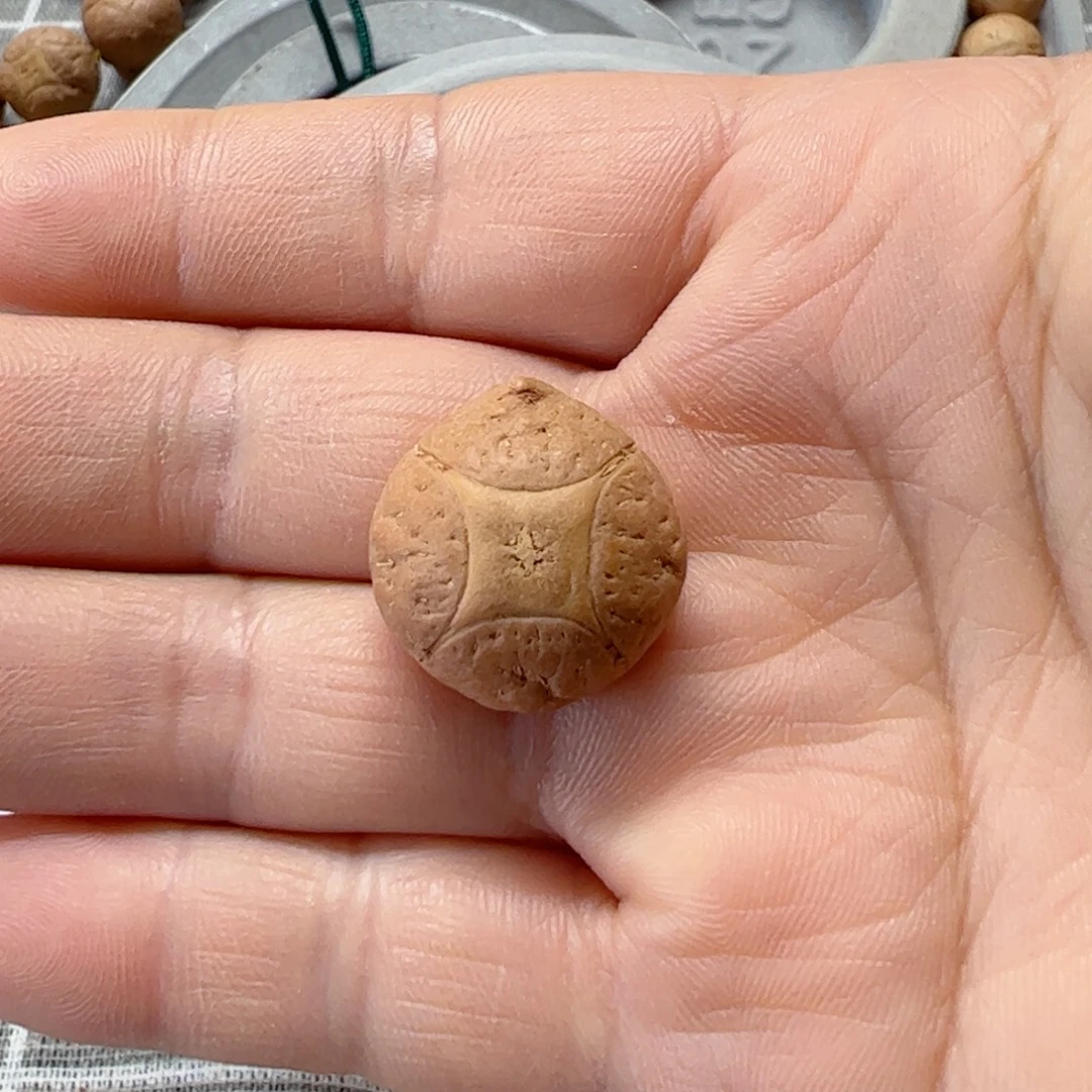 凤眼菩提吊坠19麒麟8@1111