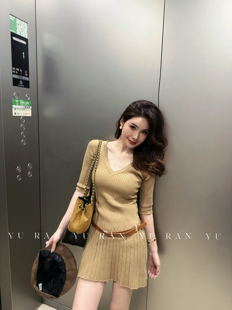 【RR·studio】●连衣裙预JJQ5LYQ6970显瘦气质长袖针织时尚百搭打底